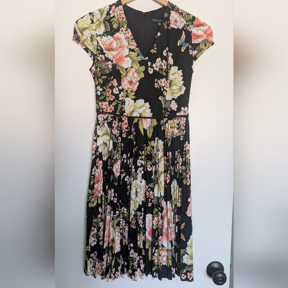 Maggy London Black Floral Midi Dress Size 2 - Picture 2 of 3